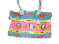 100% cotton Beach Bag
Sea animals inspired beach bag made with double shoulder straps and a zipper closure.  Made of 100% Cotton. 