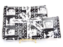Betty Boop 2-piece Cosmetic Bag Gift Set