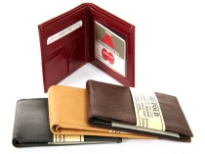 Bifold double bill leather mens wallet. This wallet has 6 slots for various credit cards, and ID cards. As this is genuine leather, please be aware that there will be some small creases and nicks in the leather but the wallet are all brand new.