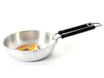 Aluminum Fry Pan with Plastic coated Heavy duty SS Wire Handle. Riveted for long life.
