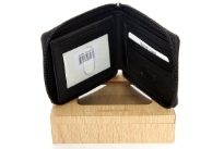 Genuine leather all round zipper wallet. The wallet is made of high quality cow hide and comes with gift box.