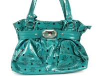 Betty Boop Licensed Handbag with zipper. Made with PU(polyurethane) and double handle.