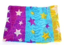 An amalgamation of animal prints & stars print create this beautiful must-have scarf for all seasons. Half the scarf has animal prints in patchy pattern & other half has stars print on plaids design. Soft & lightweight to use.