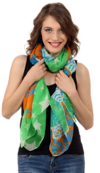 An amalgamation of animal prints & stars print create this beautiful must-have scarf for all seasons. Half the scarf has animal prints in patchy pattern & other half has stars print on plaids design. Soft & lightweight to use.